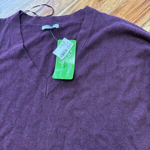 Women's V Neck Sweater - New with Tags - Size Large